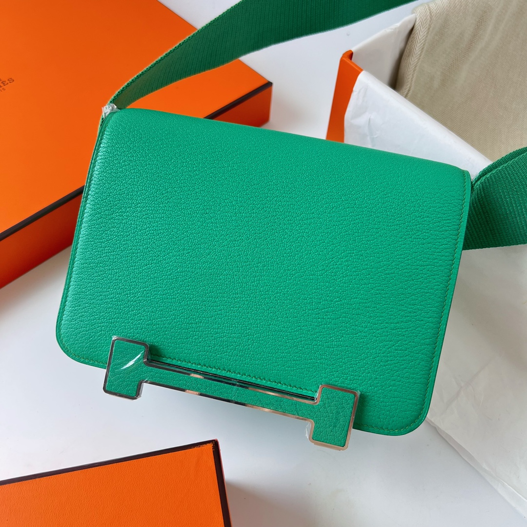 Hermes Geta Shoulder Bag In Menthe Mysore Goatskin Leather